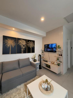 Lizzie - Studio Type Condo Unit
